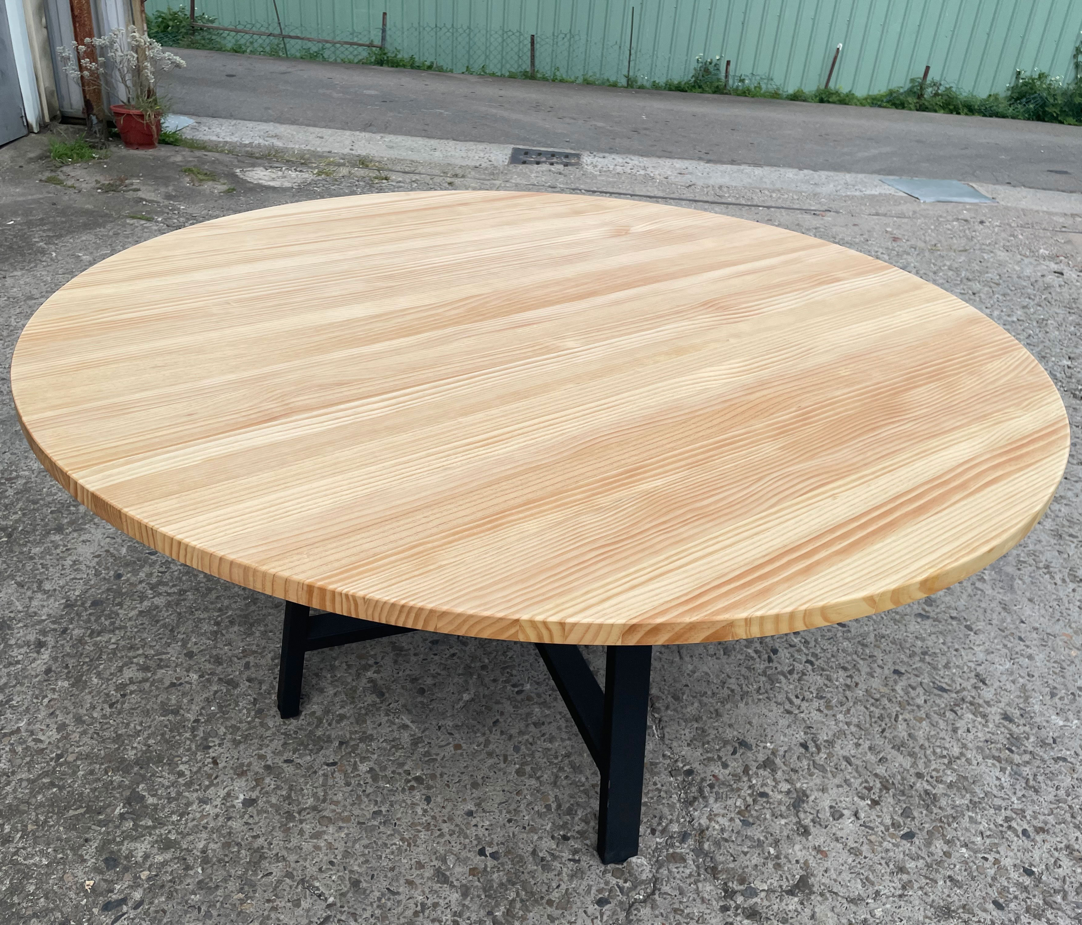 松木圓桌