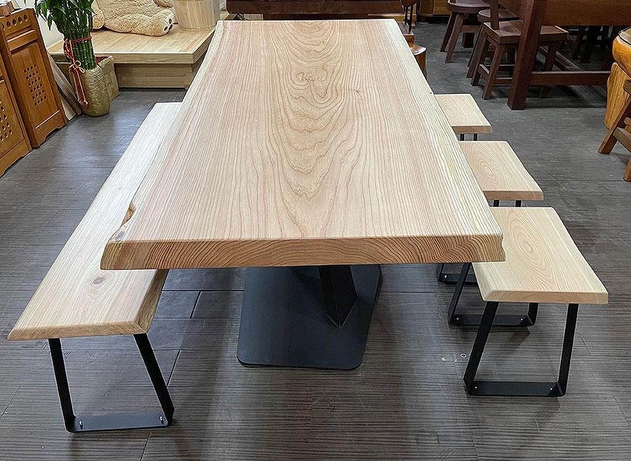 日本杉木桌子