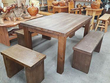 松木桌子