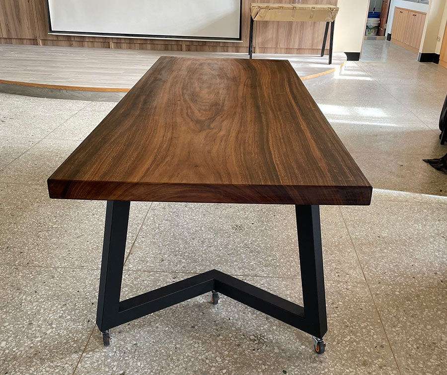 胡桃木原木桌